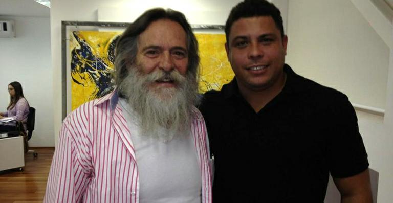 Ronaldo Fenômeno tieta José de Abreu e mostra foto no Twitter