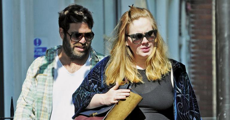 Novo álbum de Adele será inspirado em sua primeira gravidez