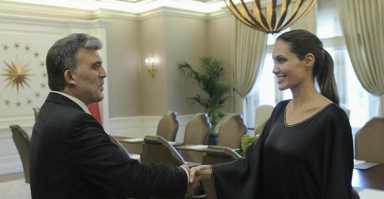 Angelina Jolie se encontra com líderes iraquianos
