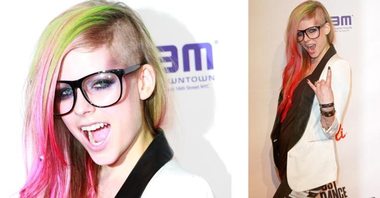 Barriguinha saliente de Avril Lavigne levanta suspeitas de gravidez