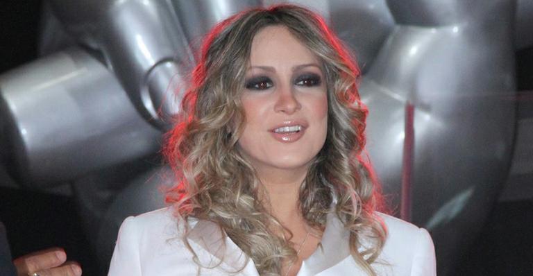 Claudia Leitte: ‘Às vezes acho que tenho que colocar aquela capa vermelha de Supermulher’