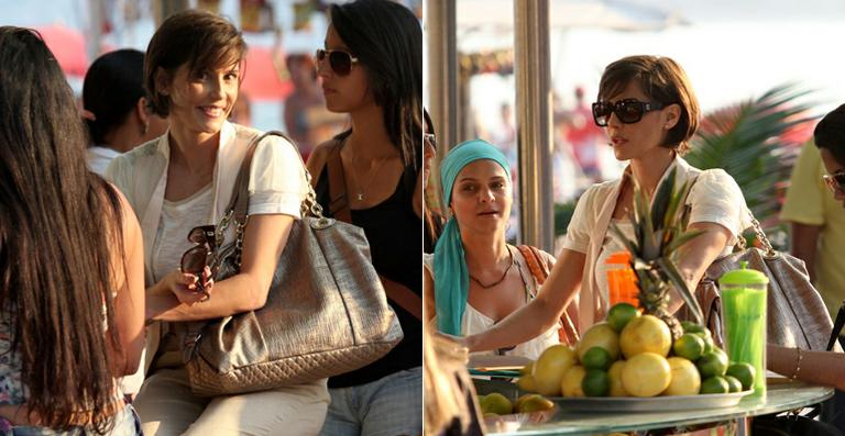 Com novo look, Deborah Secco volta a gravar o seriado ‘Louco Por Elas’
