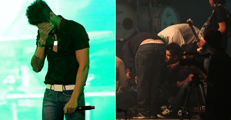 Gusttavo Lima se emociona muito em 1º show após morte da irmã