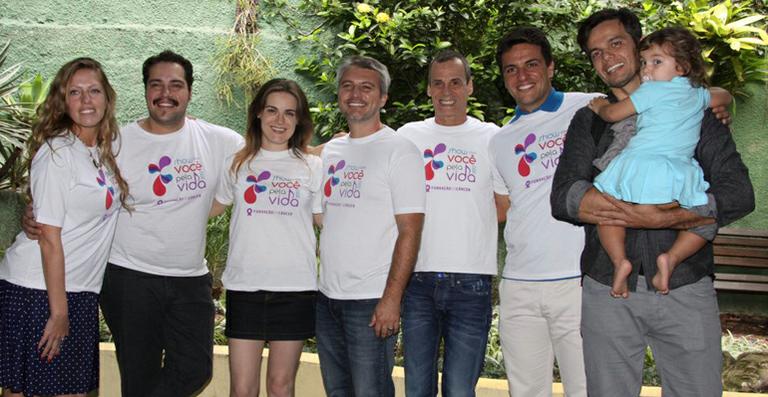 Celebridades ensaiam para show beneficente no Rio