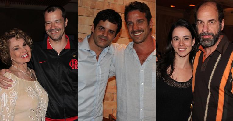 Elenco se reúne para assistir ao último capítulo de ‘Máscaras’