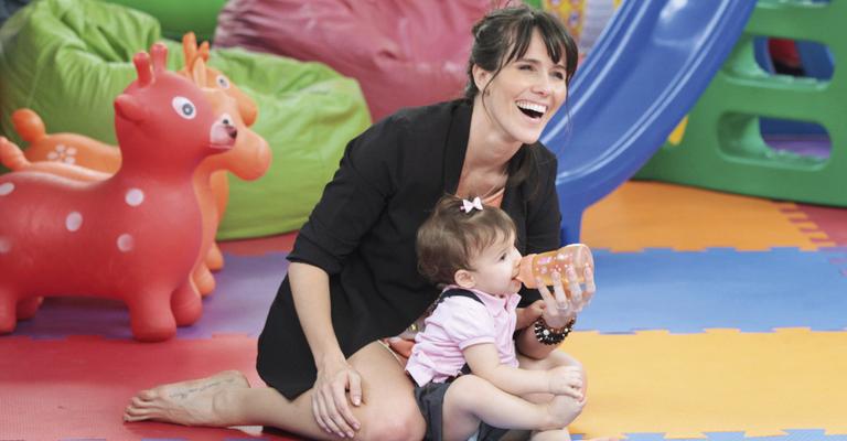 Fernanda Pontes comemora o aniversário com a filha