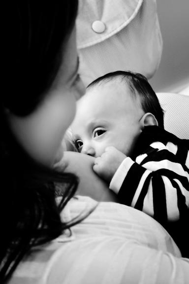 BEBÊ: Amamentação pode ser difícil, mas é ótimo