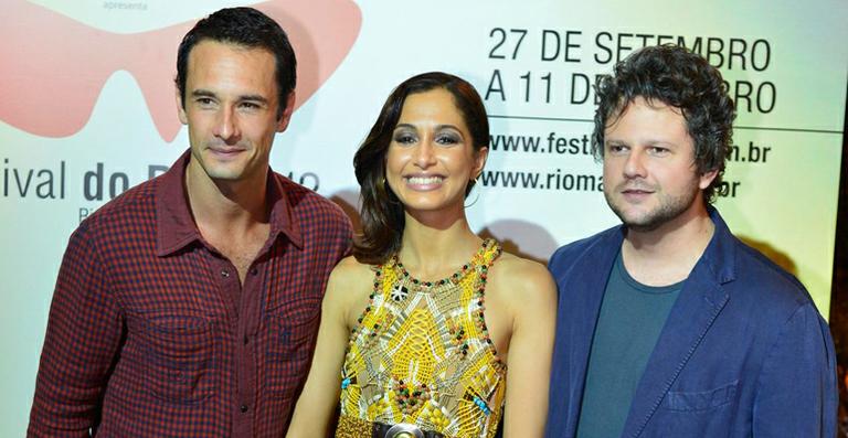 Santoro, Camila e Selton na première de ‘Uma História de Amor e Fúria’