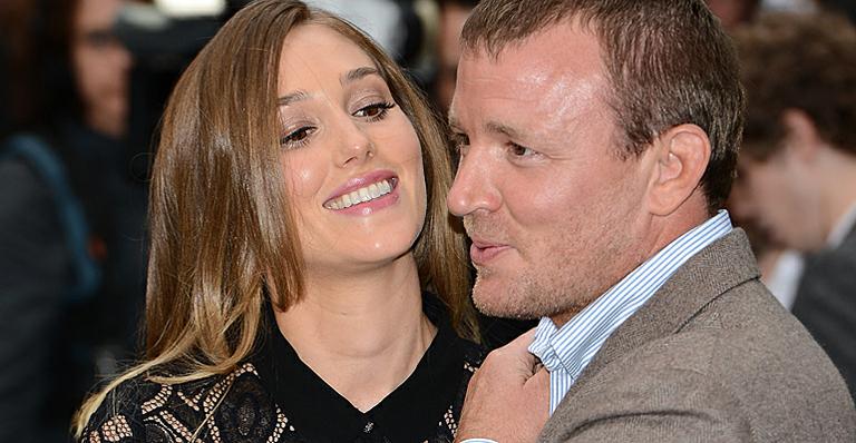 Guy Ritchie, ex de Madonna, é pai de uma menina