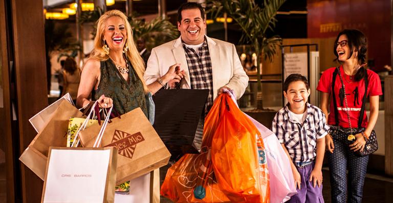 Filme estrelado por Leandro Hassum e Danielle Winits é o maior sucesso nacional nas bilheterias em 2012