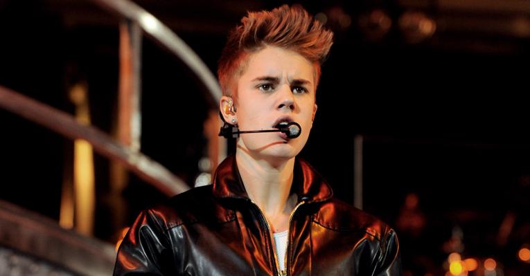 Justin Bieber ironiza polêmica com seu nome