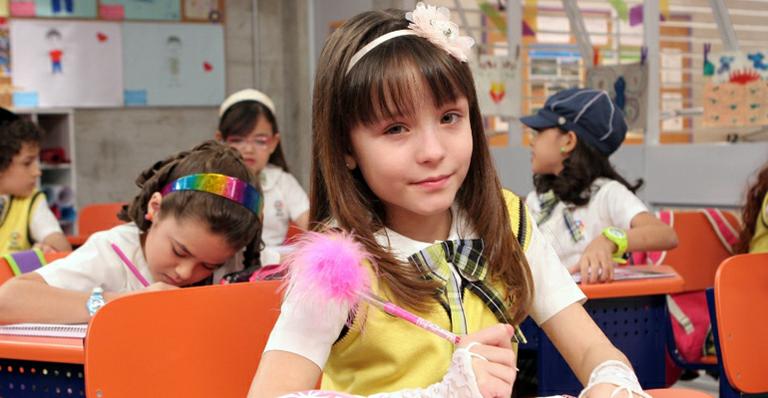 ‘Meus estudos estão em primeiro lugar’, diz Larissa Manoela