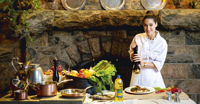 Fernanda Machado conta que tem prazer em cozinhar diariamente para o amado