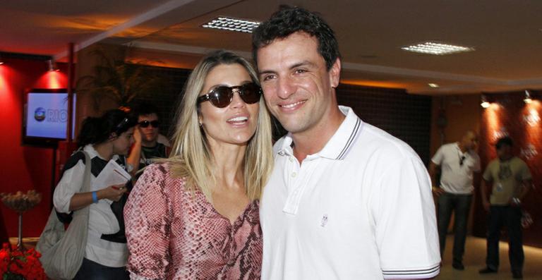 Rodrigo Lombardi e Flávia Alessandra: encantados pelo Complexo do Alemão