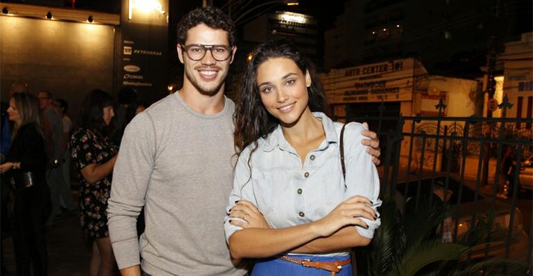 ‘Não perco para mais ninguém’, diz José Loreto sobre Débora Nascimento