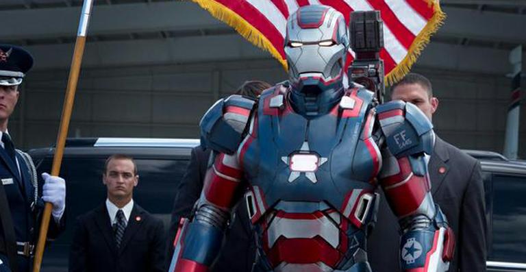 No primeiro trailer de ‘Homem de Ferro 3’, Robert Downey Jr é atacado por Ben Kingsley