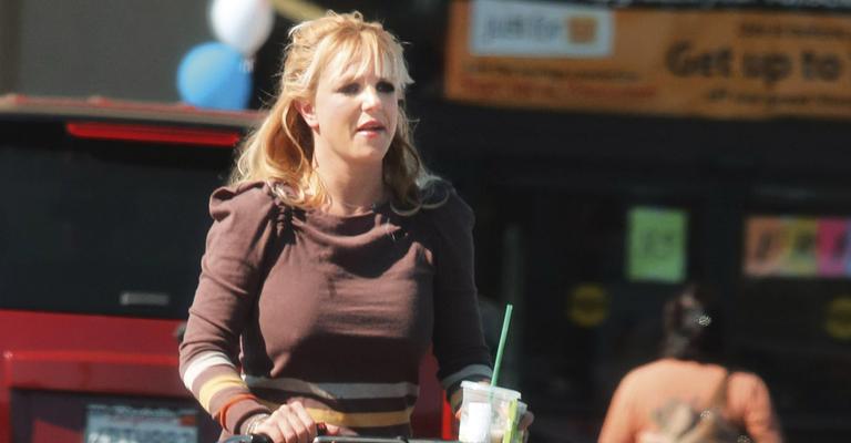 Diva Britney Spears em dia de compras