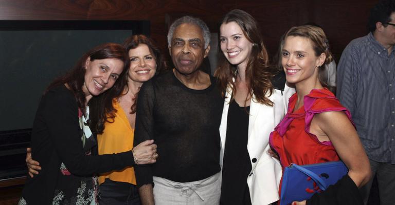 Gilberto Gil reúne estrelas em pocket show