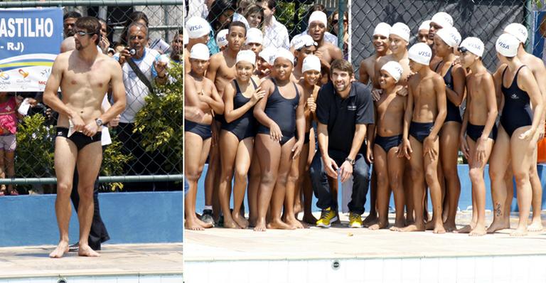 Michael Phelps visita vila esportiva do Complexo do Alemão, Rio de Janeiro