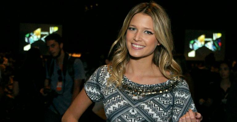 Heleninha Bordon dá dica para mulheres ‘baixinhas’ no inverno