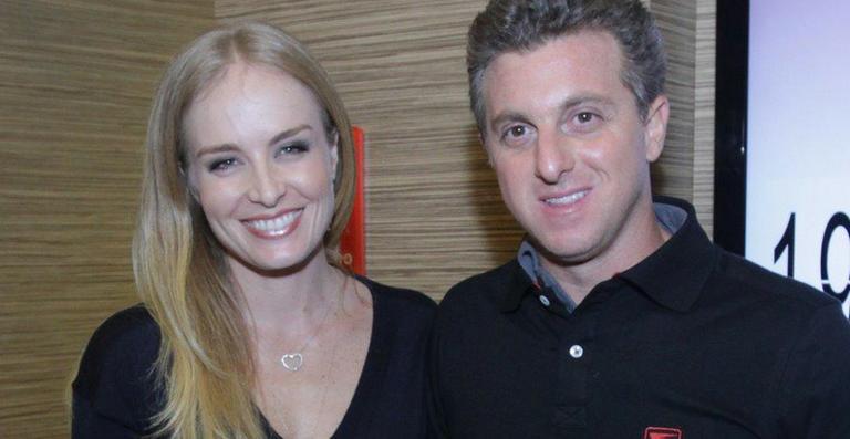 Angélica comemora aniversário de casamento com Luciano Huck