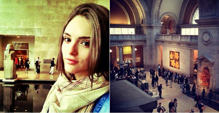 De férias da TV, Isabelle Drummond curte passeios por Nova York