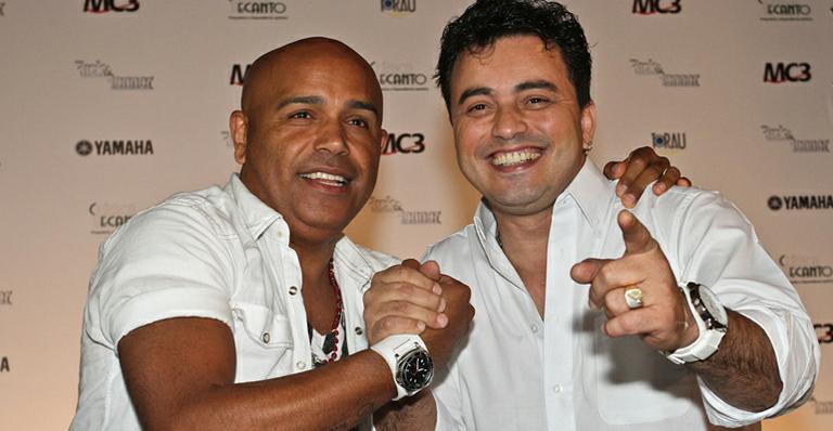 Rick & Renner festeja o retorno da dupla com pocket show