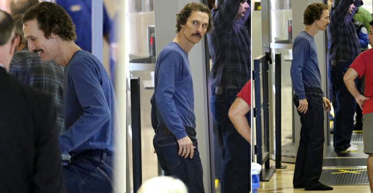 Com bigode maior e escurecido, Matthew McConaughey aparece ainda mais magro