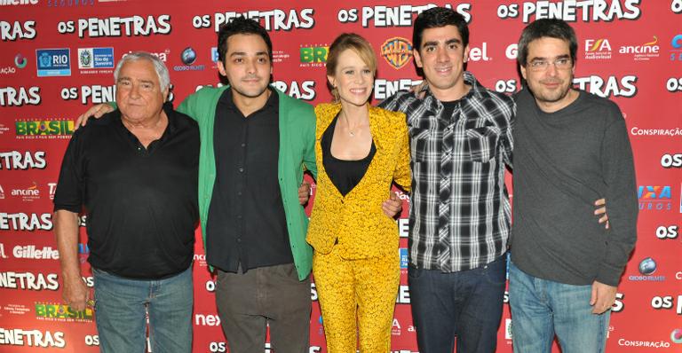 Mariana Ximenes recebe vips em pré-estreia de comédia com Marcelo Adnet