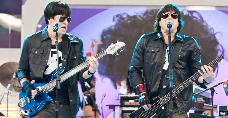 Com a banda RPM, Rodrigo Faro lança seu ‘Olhar 43’ no palco de ‘O Melhor do Brasil’