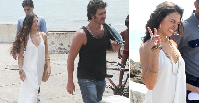 Ísis Valverde e Gabriel Braga Nunes gravam cenas de ‘O Canto da Sereia’ em Salvador