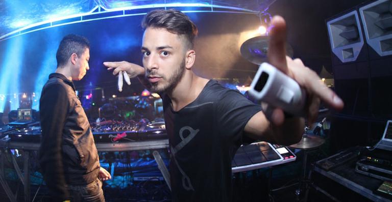 Filho de Susana Vieira abre show de Dexterz, com Junior Lima