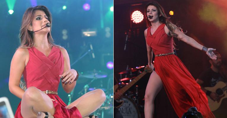 Paula Fernandes exibe as pernas em show