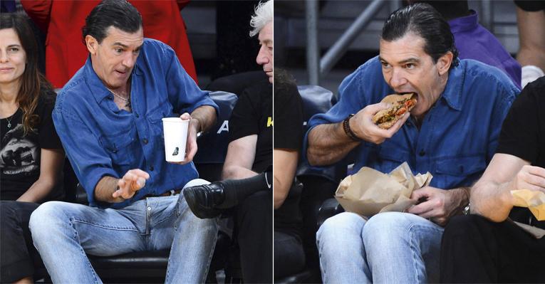 Antonio Banderas acompanha partida de basquete em Los Angeles