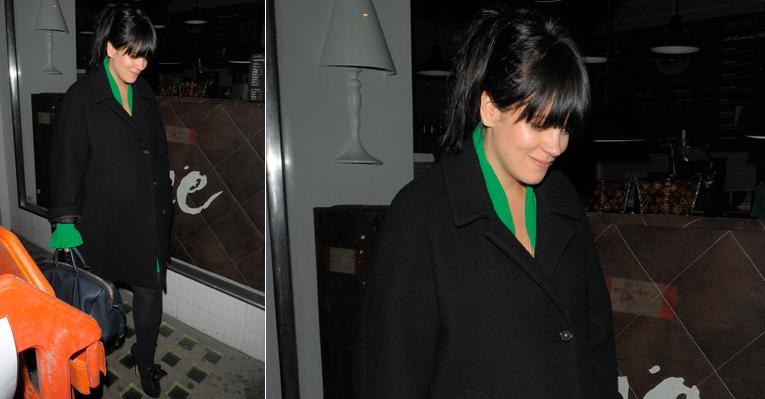Grávida, Lily Allen passa mal e desmaia durante as compras de Natal