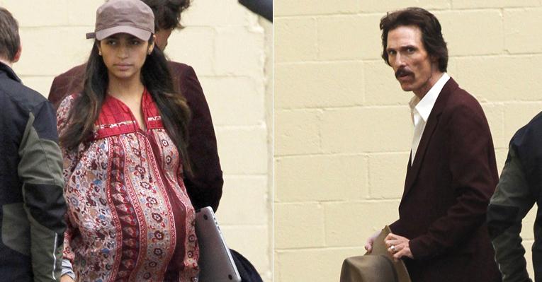 Grávida de oito meses, Camila Alves visita Matthew McConaughey em set de filmagens