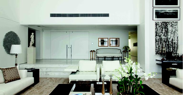 Home: clean chic