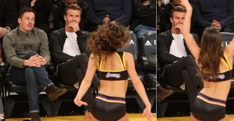 Câmera indiscreta flagra David Beckham olhando cheerleaders da NBA