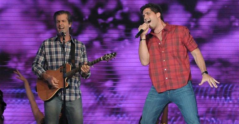‘Borboletas’, de Victor & Leo, ganha versão em inglês. Ouça!