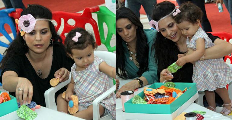 Com a filha, Aline Barros faz oficina de artes para crianças no Rio