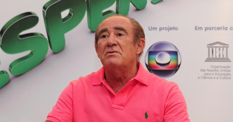Renato Aragão diz que não está magoado com decisão da Globo de cancelar seu programa em 2013