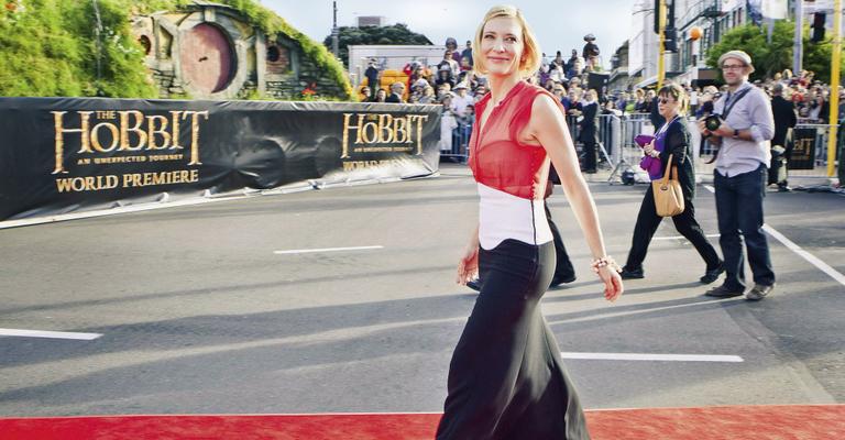 Cate Blanchet chama atenção na première de ‘O Hobbit’