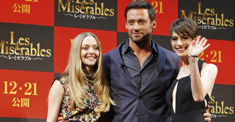 Hugh Jackman promove ‘Os Miseráveis’ com elenco em Tóquio