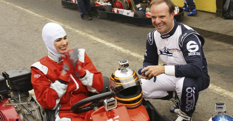 Luciana Gimenez acelera com Rubens Barrichello