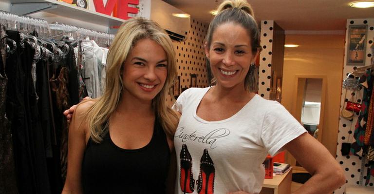 Lua Blanco prestigia abertura da loja de Danielle Winits no Rio