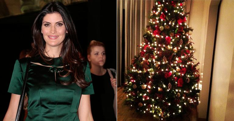 Isabella Fiorentino mostra a árvore de Natal da família