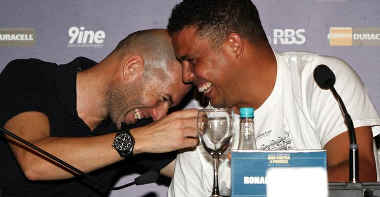 Ronaldo e Zidane se encontram em Porto Alegre antes de partida do bem