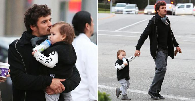 Orlando Bloom passeia por Nova York com o pequeno Flynn