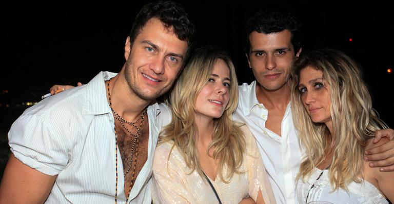 Gabriel Braga Nunes e estrelas brindam 2013 em festa no Hotel Fasano