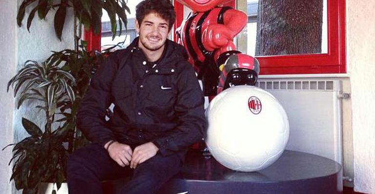 Pato agradece aos anos que passou no Milan